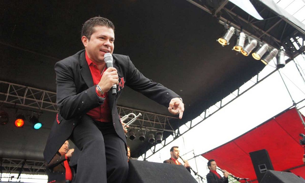 Emprenderá como solista exvocalista de Arrolladora Banda Limón - j-luis-m-R