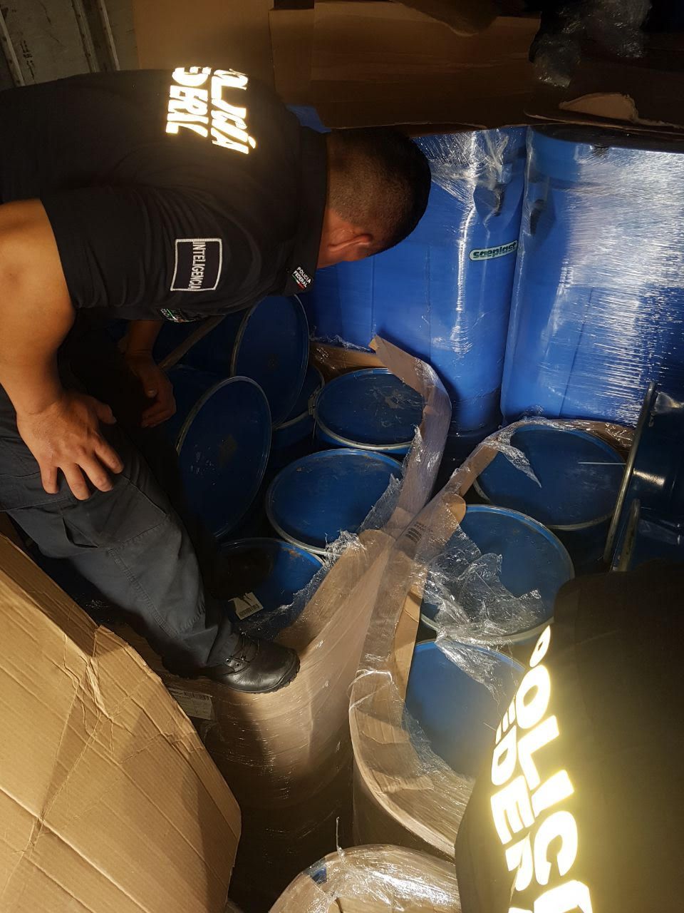 Decomisan 600 litros de precursor químico en Jalisco - jalisco-2