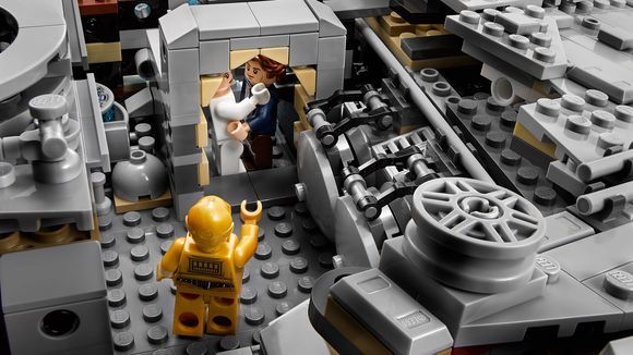 Lego lanza Halcón Milenario de 7 mil 541 piezas - lego-star-wars4