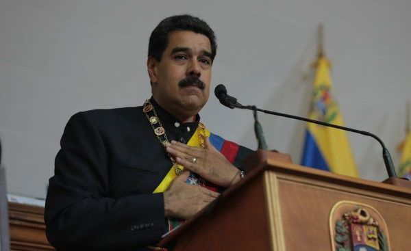 Vinculan a Nicolás Maduro con Odebrecht