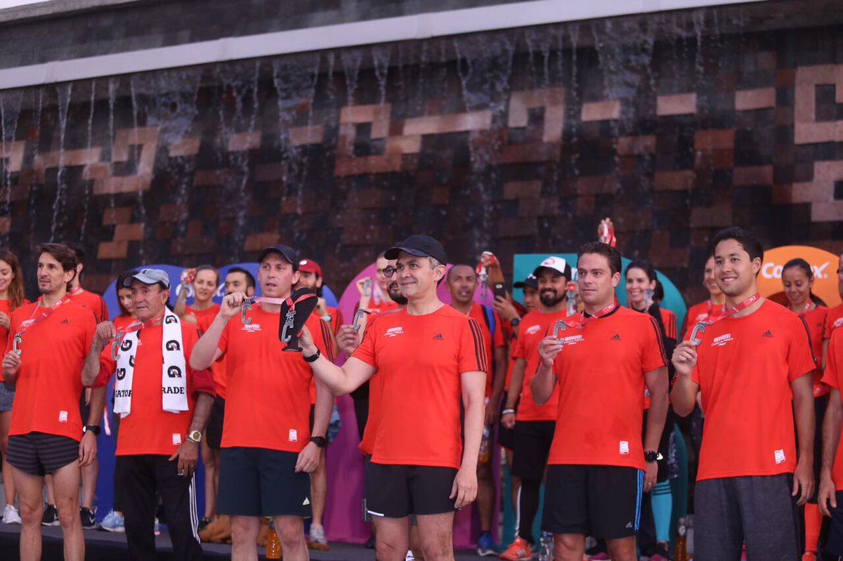 Presentan playera y medalla para el Maratón de la Ciudad de México 2017 - maratón-ciudad-de-mexico-3