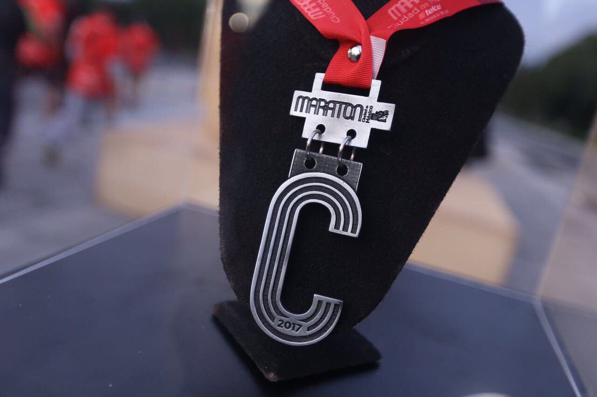 Presentan playera y medalla para el Maratón de la Ciudad de México 2017 - maratón-ciudad-de-méxico-2