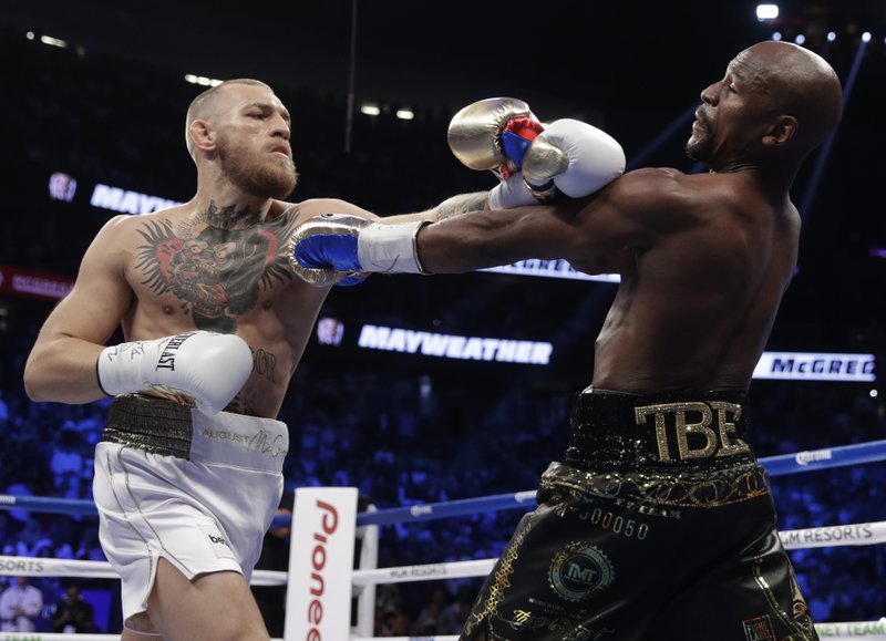 Mayweather noquea a McGregor - mayweather4