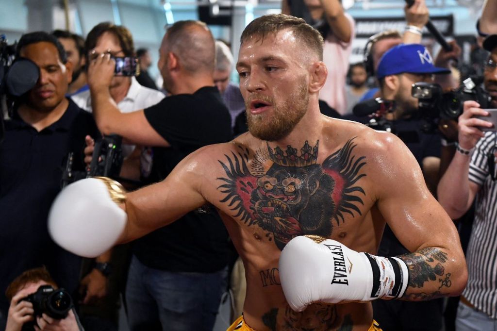 Mayweather y McGregor utilizarán guantes más pequeños - mcgregor-21