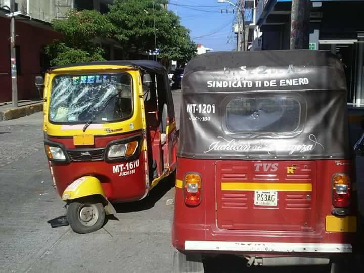 Pelea entre policías y mototaxistas en Oaxaca deja varios lesionados