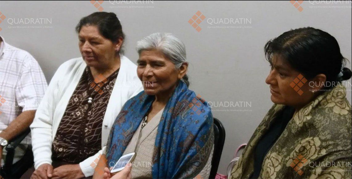 Mujer oaxaqueña visitará a su hija en EE.UU. después de 20 años de no verla