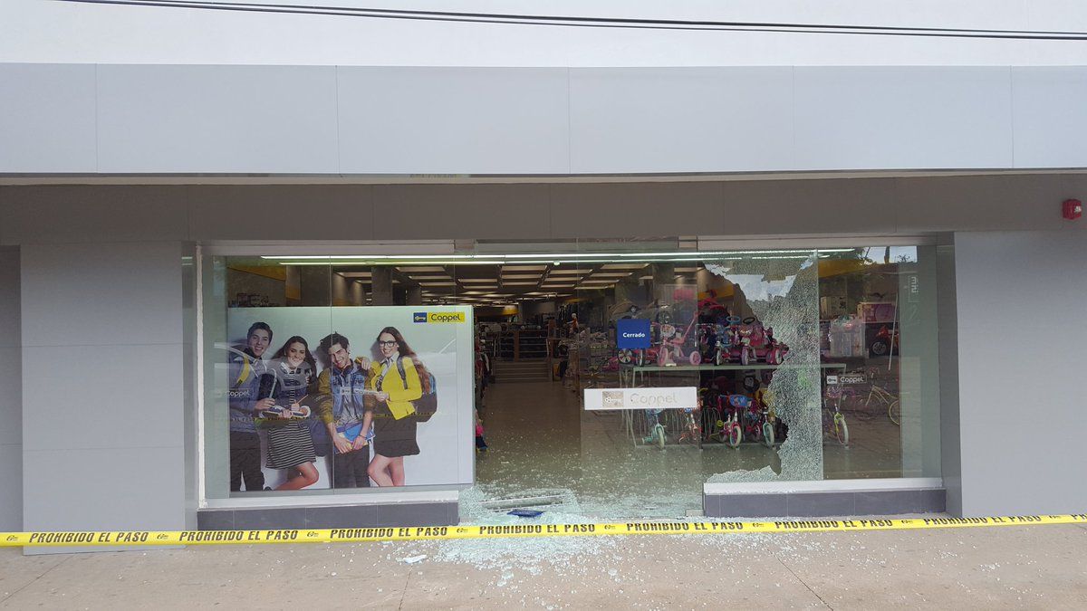 Asaltan Coppel en Oaxaca