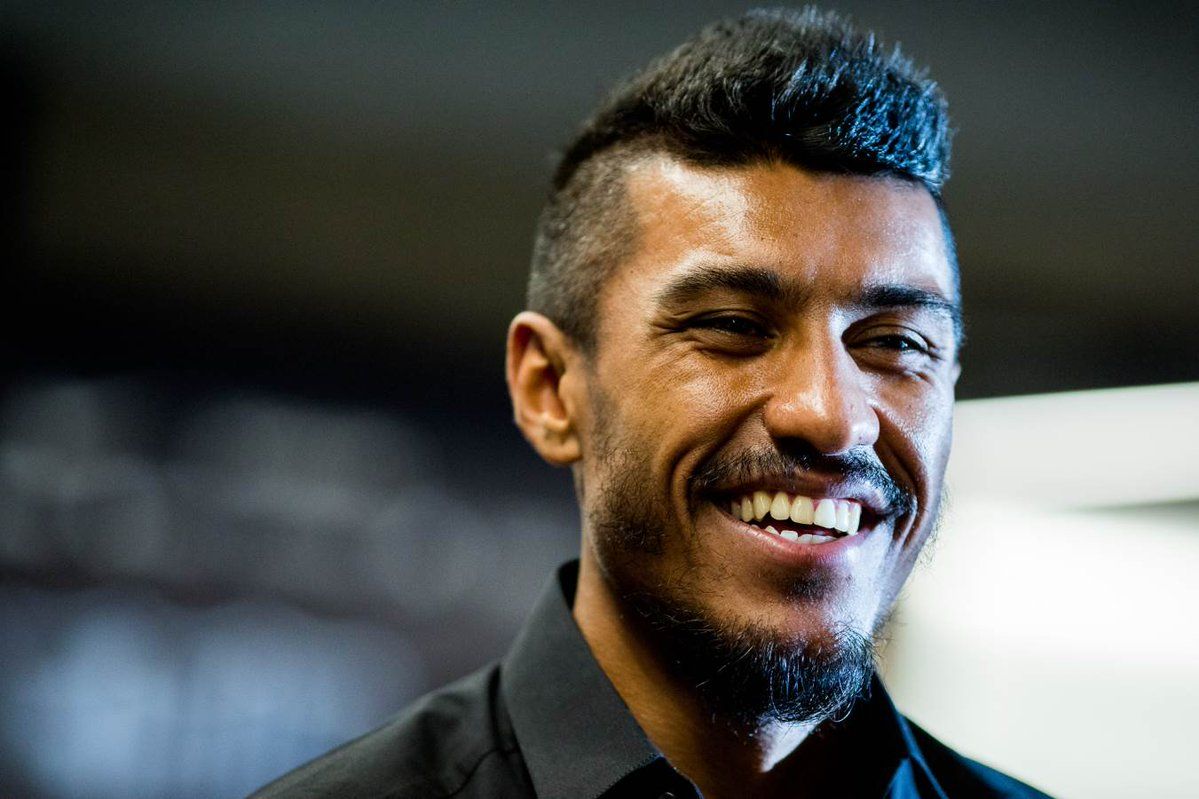 Barcelona presenta a Paulinho - paulinho-3