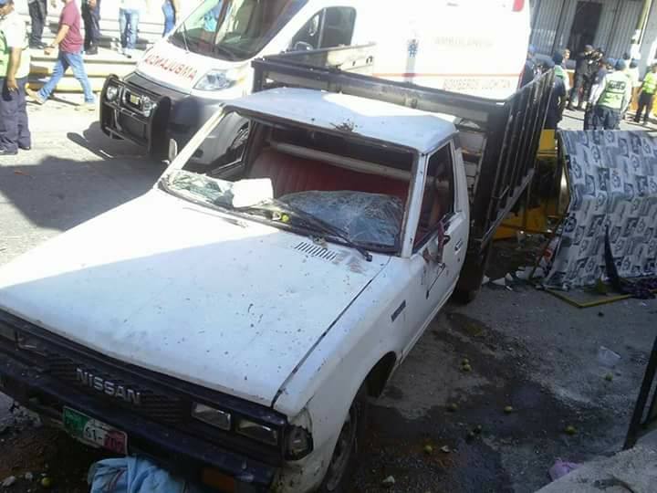 Pelea entre policías y mototaxistas en Oaxaca deja varios lesionados - pelea-mototaxistas-policias-juchitán