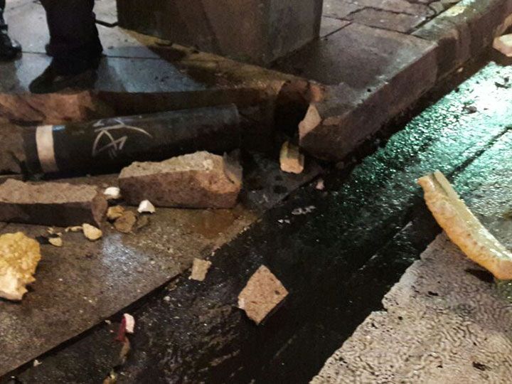 Pipa vuelca en Venustiano Carranza - pipa-2