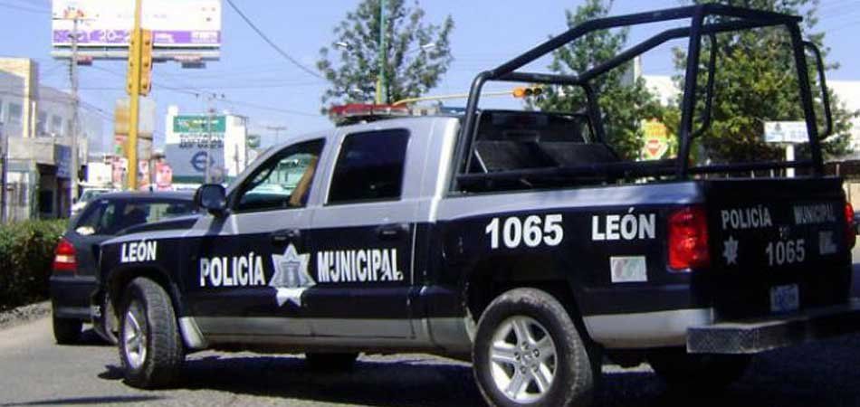 Destituyen a 180 policías en León por diversos delitos - policia-leon