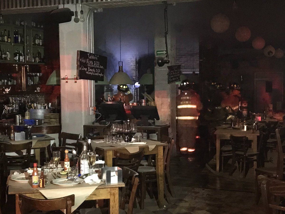 Se incendia restaurante en Roma Norte - ricardovitela-02