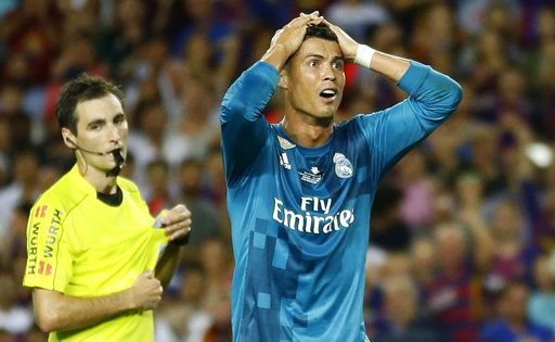 Sancionarán a Zidane tras declaraciones por suspensión a Cristiano Ronaldo - ronaldo-tarjeta-roja