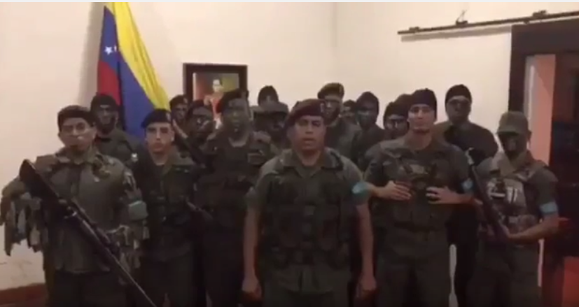 Sublevación de militares en fuerte de Venezuela deja dos muertos