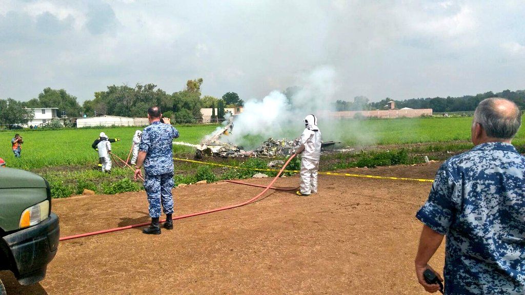 #Video Se estrellan aeronaves en base de Santa Lucía