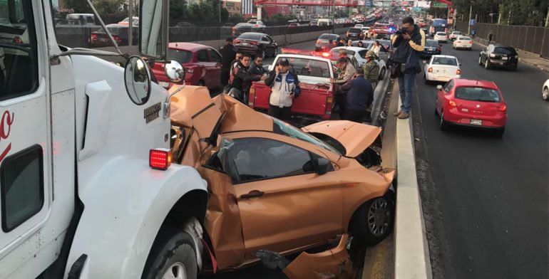 Choque deja un muerto en Periférico Choque deja un muerto en Periférico