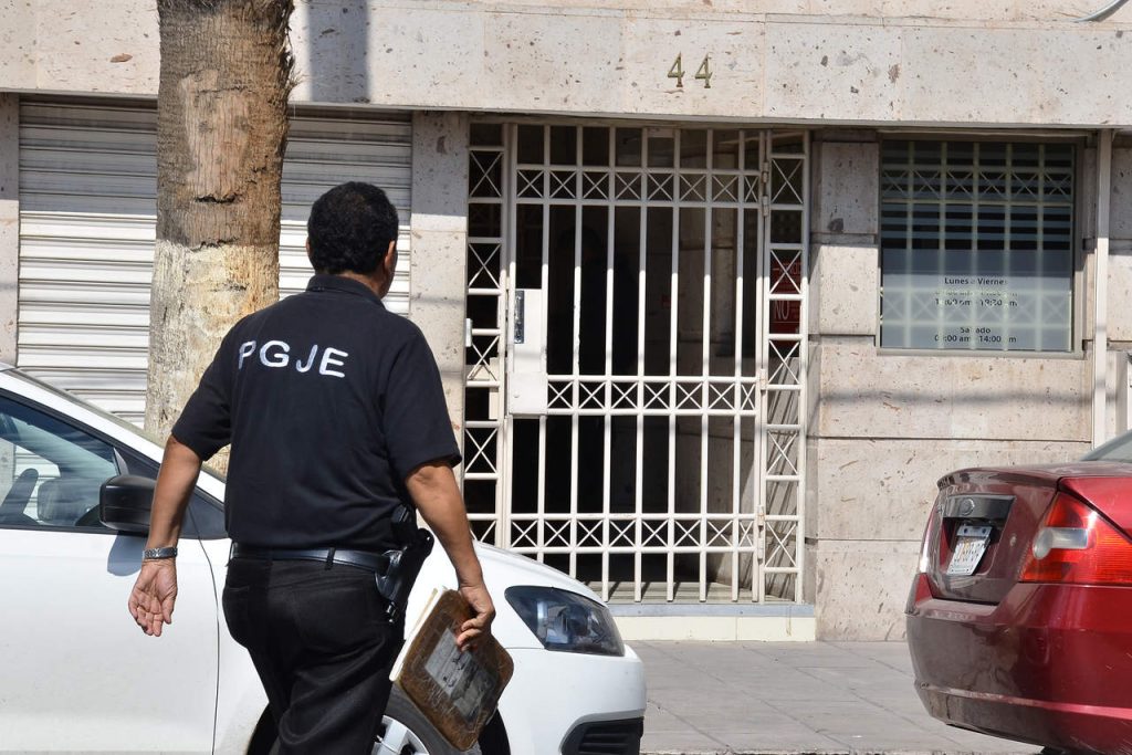 Roban 200 mil pesos a gerente de zapatería en Torreón - zapateria-torreon1-1024x683