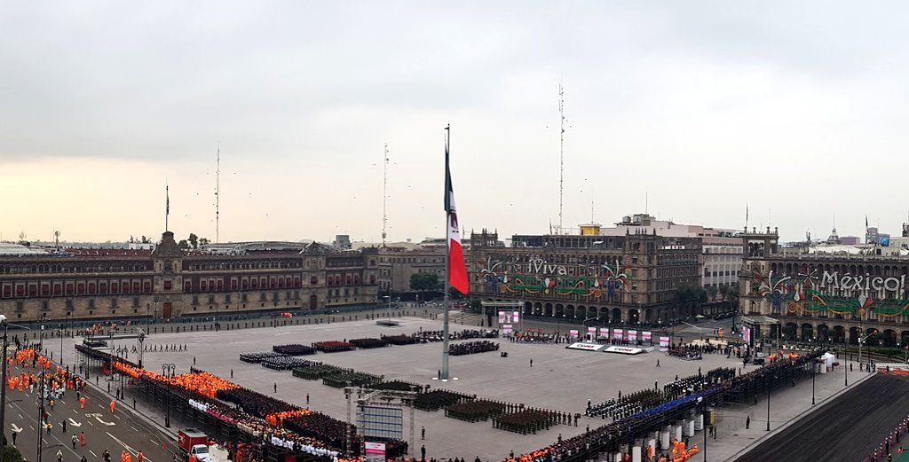 Cierran calles del Centro Histórico por inauguración del Zócalo