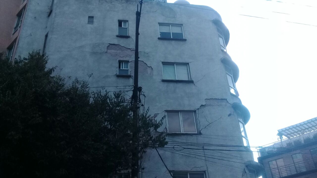 #Videos Colapsos y derrumbes de edificios durante sismo de 7.1 grados - 06