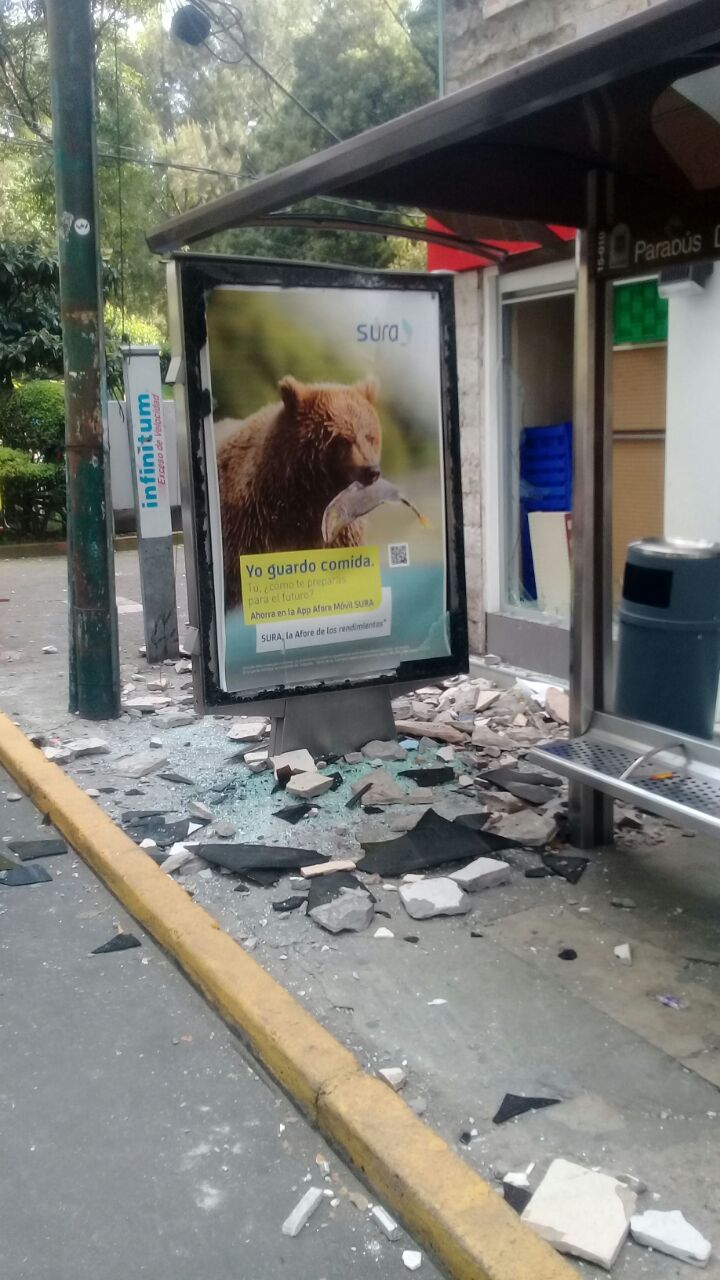 #Videos Colapsos y derrumbes de edificios durante sismo de 7.1 grados - 07