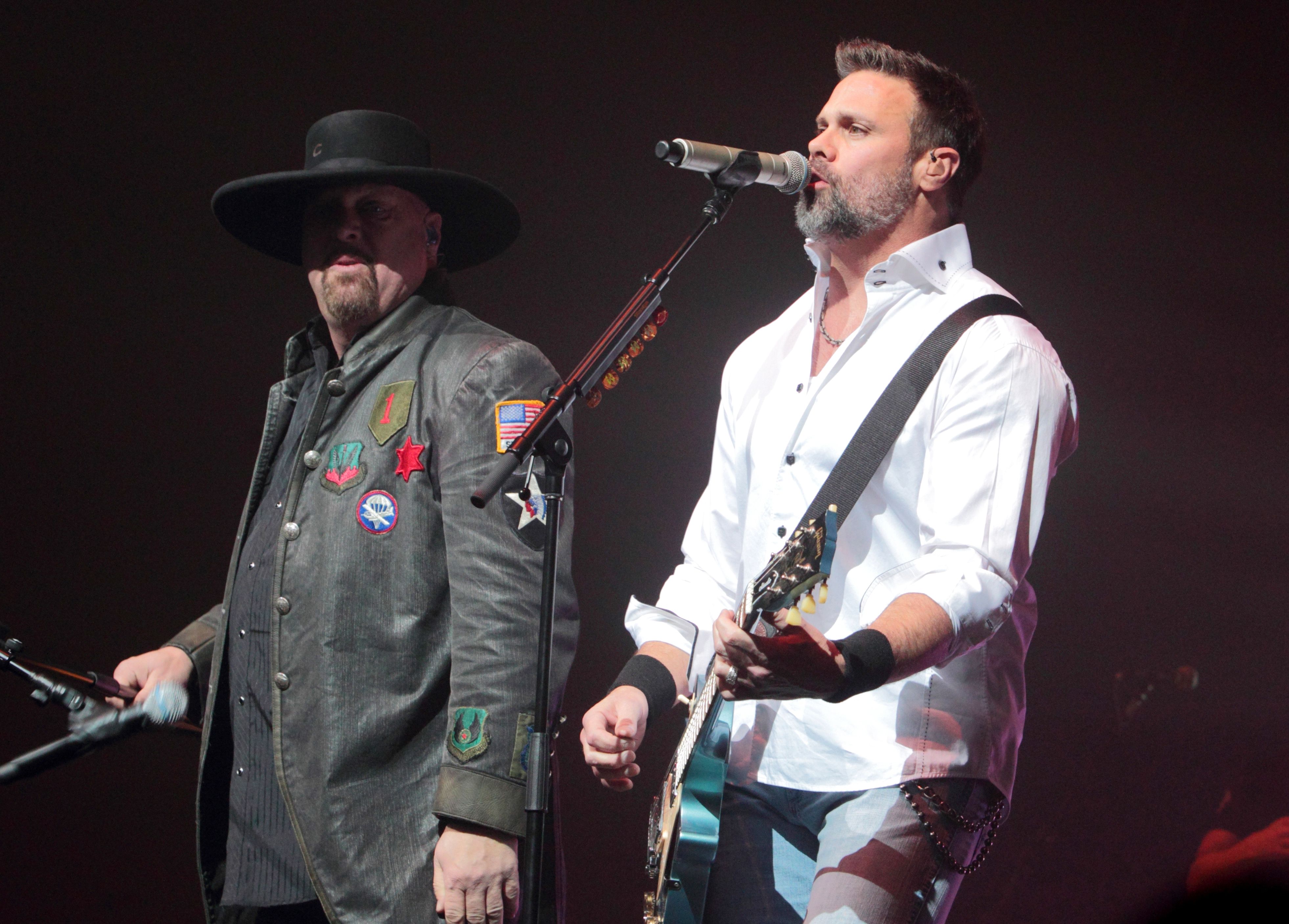 Muere en accidente aéreo artista de country Troy Gentry - AP17251762957005