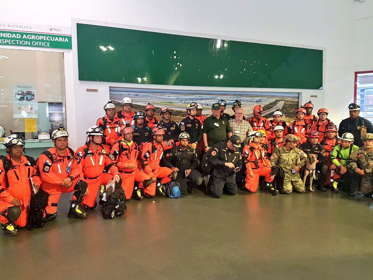 Llega a México brigada de rescate de Panamá