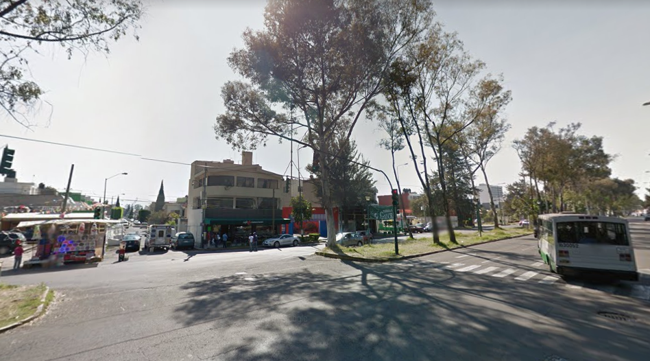 Empleada de tienda presiona botón de alerta y detienen a siete tras asalto