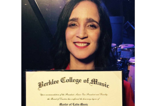 Julieta Venegas recibe el Master of Latin Music Award