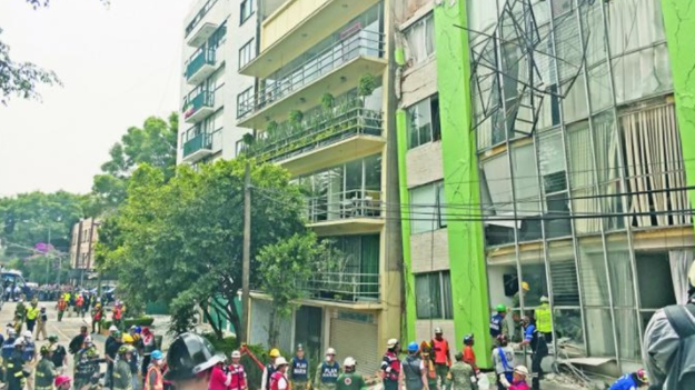 Concluye búsqueda de mujer atrapada en edificio de Enrique Rébsamen