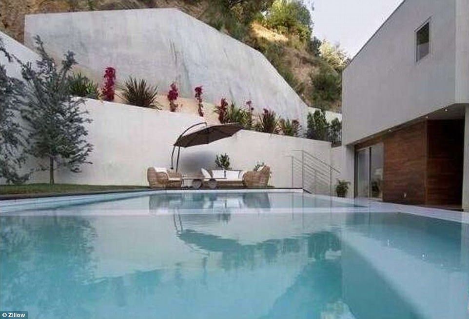 Esta es la herencia de Crystal Harris, viuda de Hugh Hefner - Casa-Crystal-Harris-5-Foto-de-Zillow