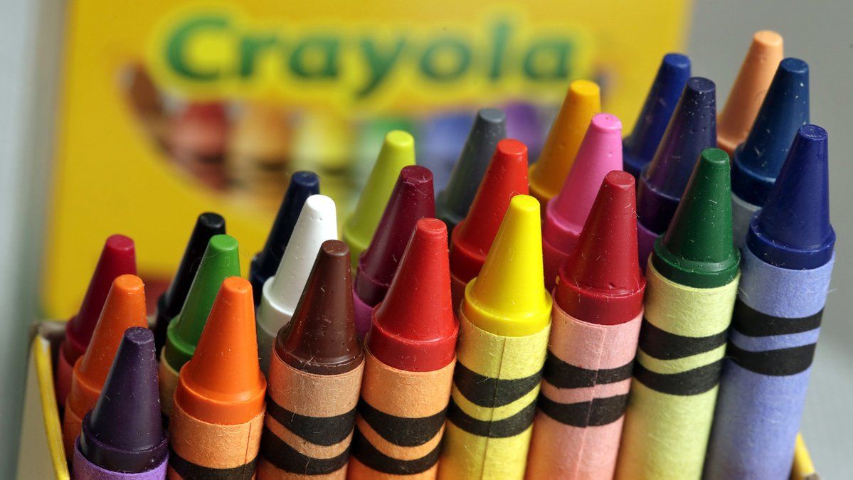 Crayola bautiza a su nueva crayola