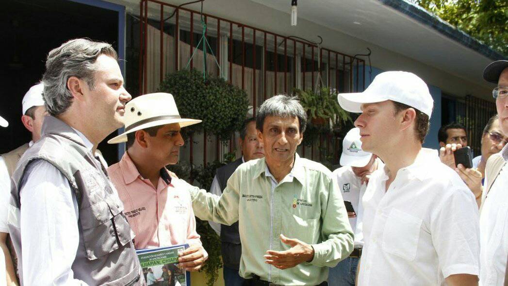 Reconstrucción de escuelas costará cuatro mil mdp: Aurelio Nuño - DJuMDiZXcAAR1YU