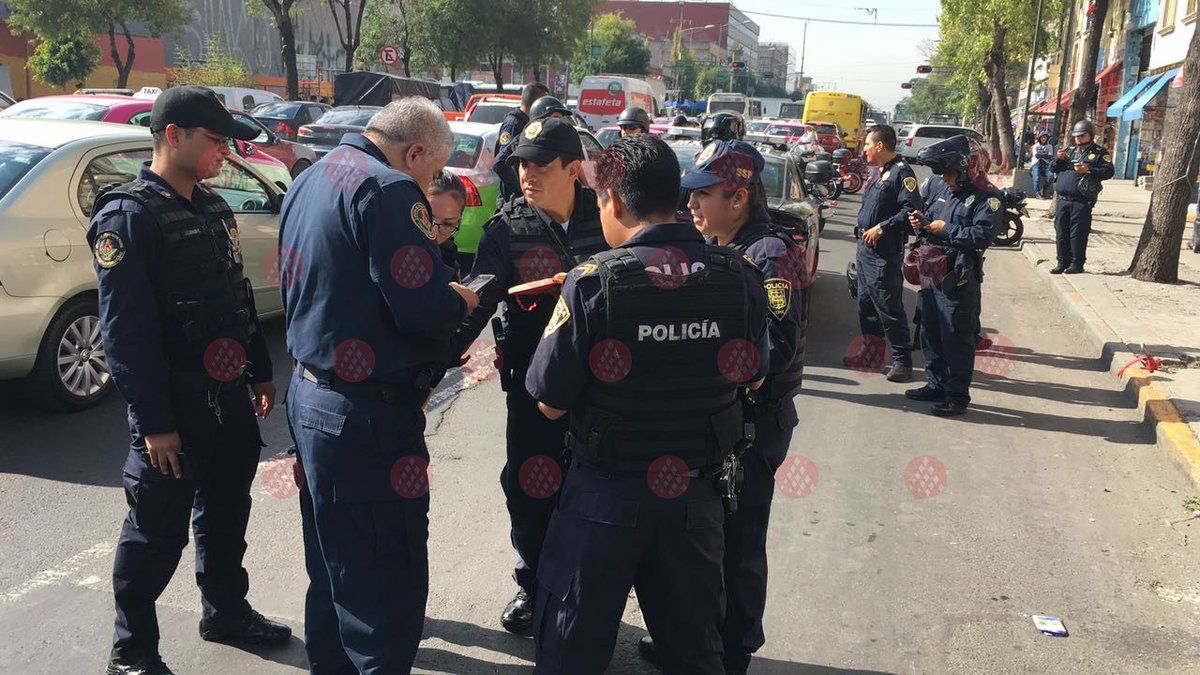 Detienen a hombre que disparó a policía en Cuauhtémoc - Detienen-a-hombre-que-disparó-a-policía-Foto-de-@JerrxG13