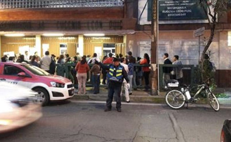 Reabren cinco escuelas afectadas en la Ciudad de México por sismo