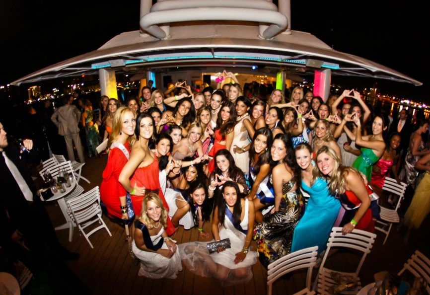 Norma de vestimenta en distrito escolar de Wisconsin causa polémica - Foto-de-@YachtStarShip