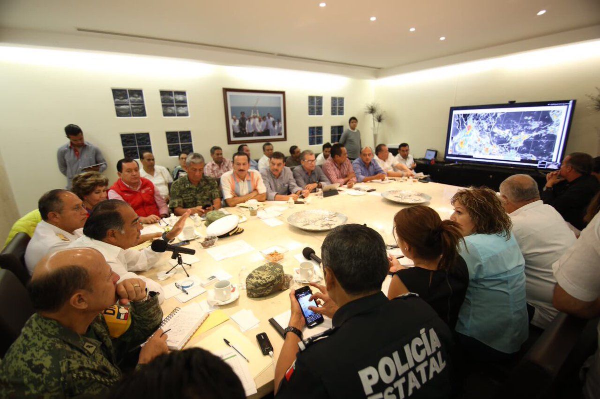 Huracán Max y sismo dañan más de cuatro mil viviendas en Guerrero