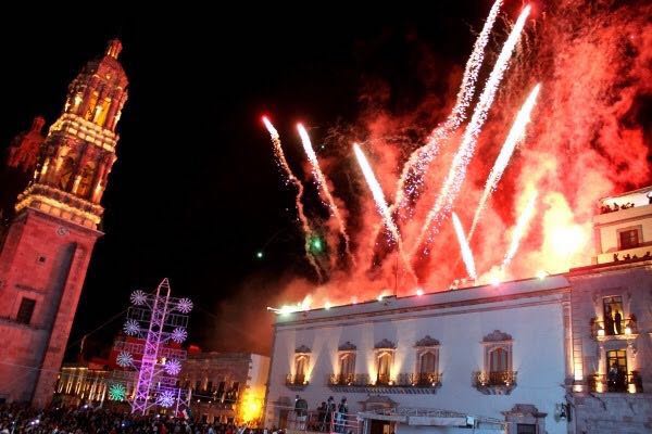 EPN destaca la solidaridad de los mexicanos en el Grito de Independencia - Foto-de-Webcams-de-México