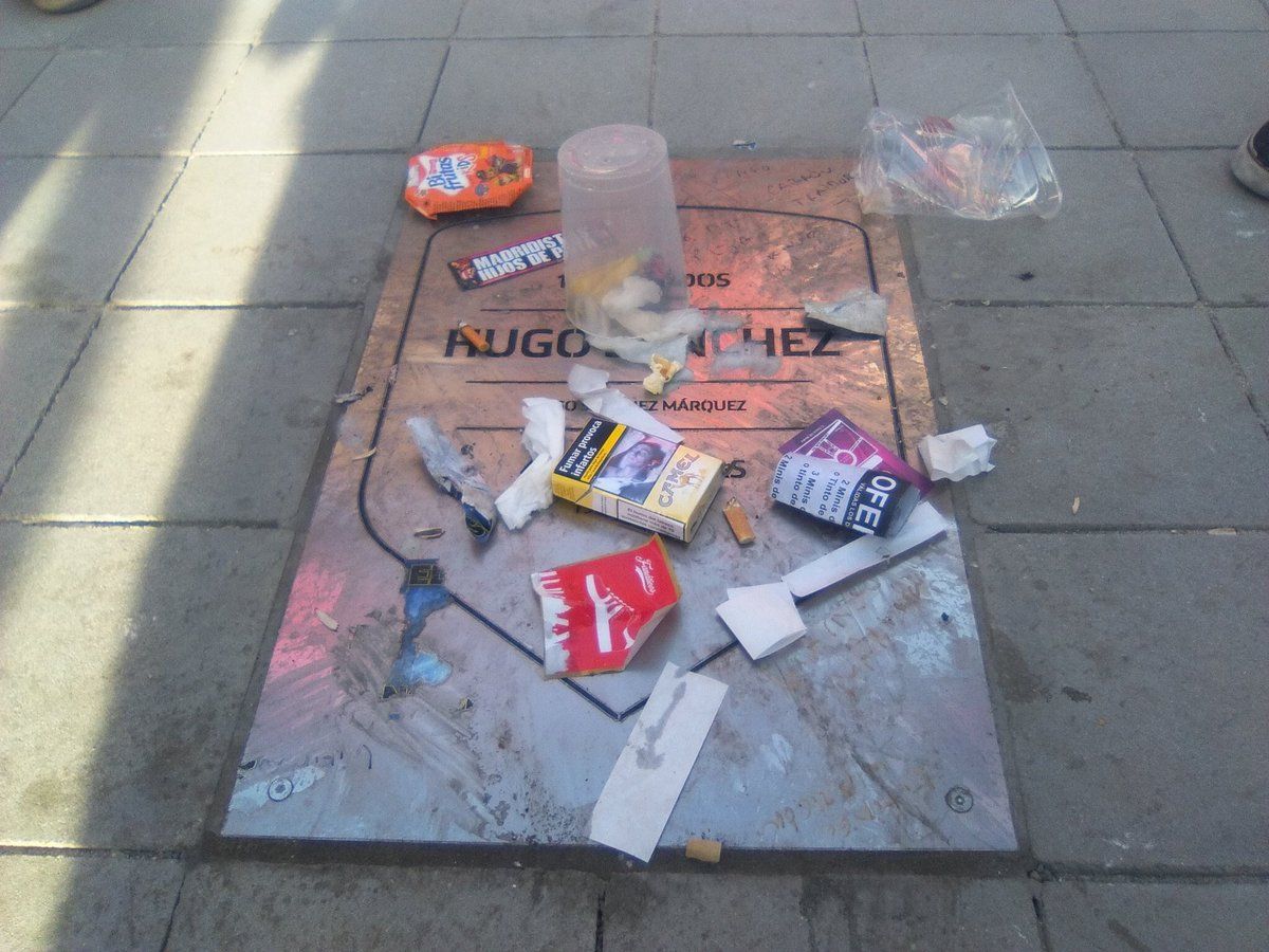 Vandalizan placa de Hugo Sánchez en estadio de Atlético de Madrid