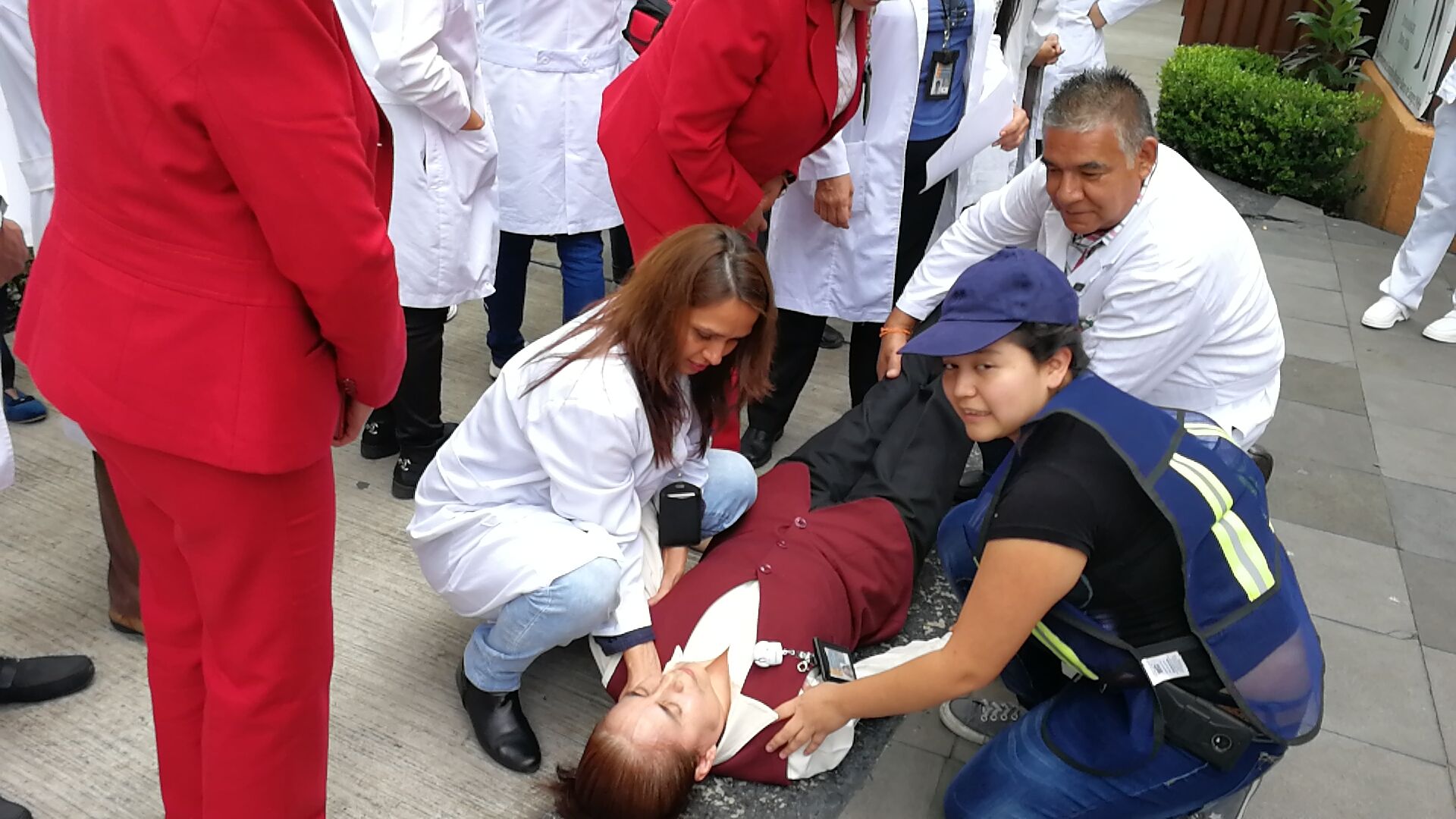 Capitalinos participan en simulacro de sismo sin incidentes - IMG_20170919_110542