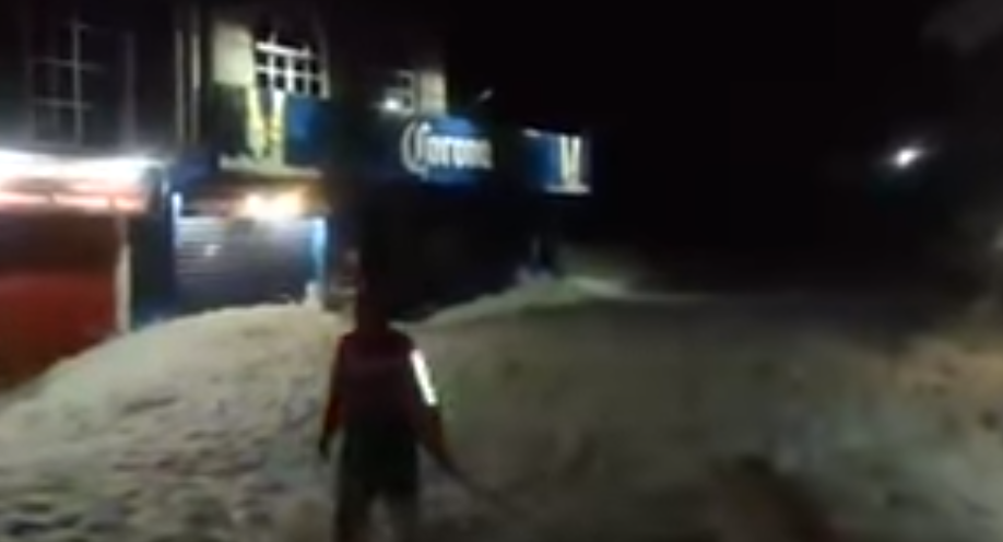 #Video Desbordamiento de río provoca inundaciones en Hidalgo