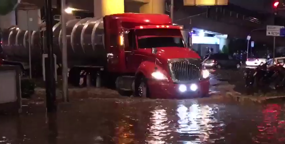 Se desborda río San Buenaventura en Xochimico