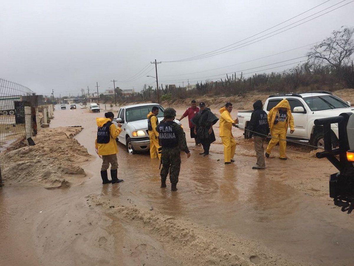 Suspenden venta de alimentos en puestos de Baja California Sur