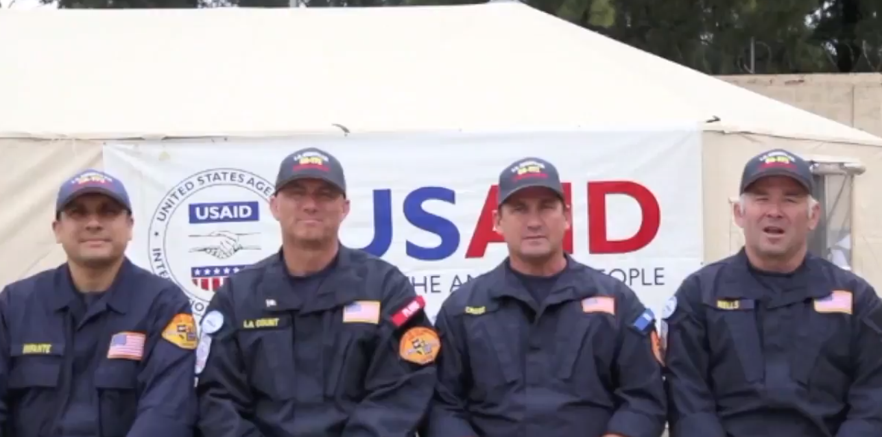 #Video Rescatistas estadounidenses envían mensaje a México