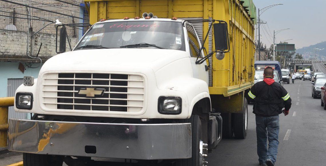 Intenta cruzar Periférico y lo atropellan - Muerto-atropellado-2017-09-05-PHOTO-00000065