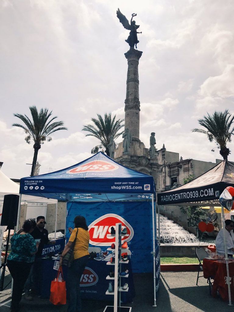Mexicanos celebran el Grito de Independencia en California - Plaza-Mexico-Lynwood-768x1024