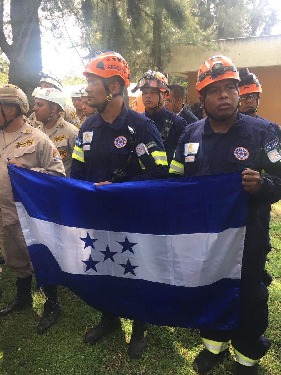 México agradece solidaridad de la comunidad internacional tras sismo - Rescatistas-de-Honduras-Foto-de-@SRE_mx