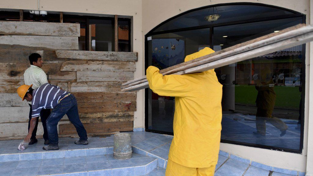 Efectos del huracán Katia comienzan a sentirse en Veracruz