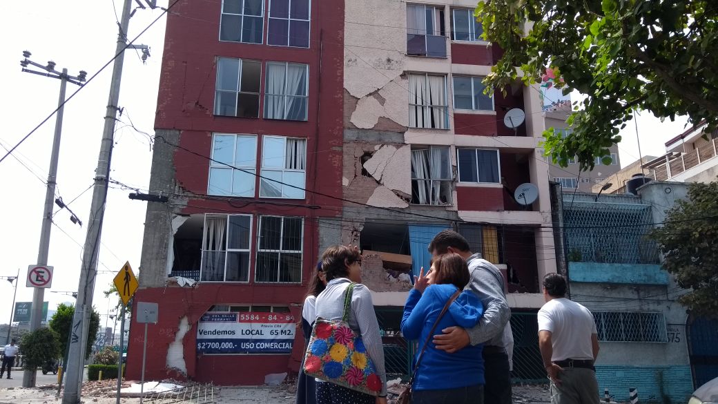 Google y Facebook activan botones de localización de personas tras sismo