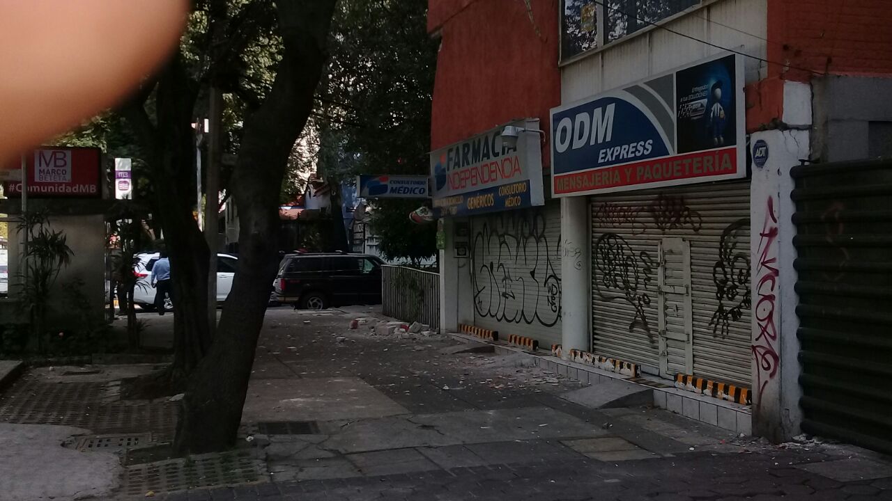 #Videos Colapsos y derrumbes de edificios durante sismo de 7.1 grados - WhatsApp-Image-2017-09-19-at-4.19.13-PM