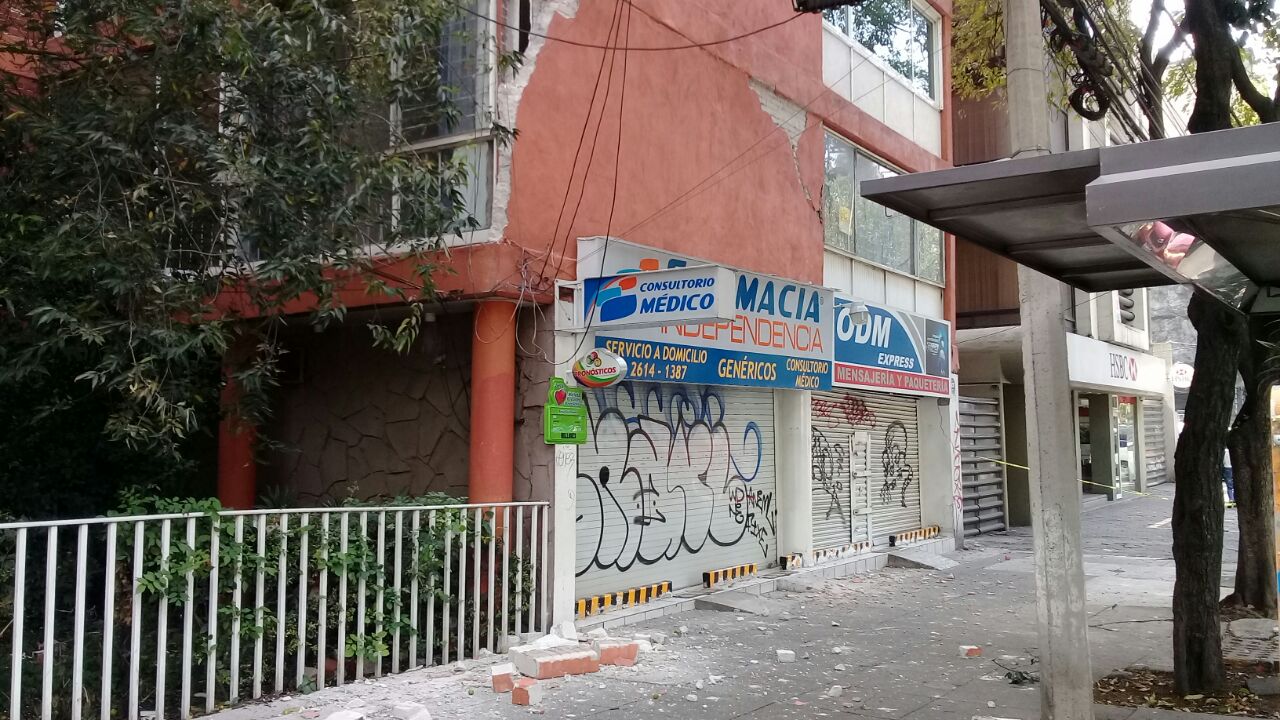 #Videos Colapsos y derrumbes de edificios durante sismo de 7.1 grados - WhatsApp-Image-2017-09-19-at-4.19.16-PM